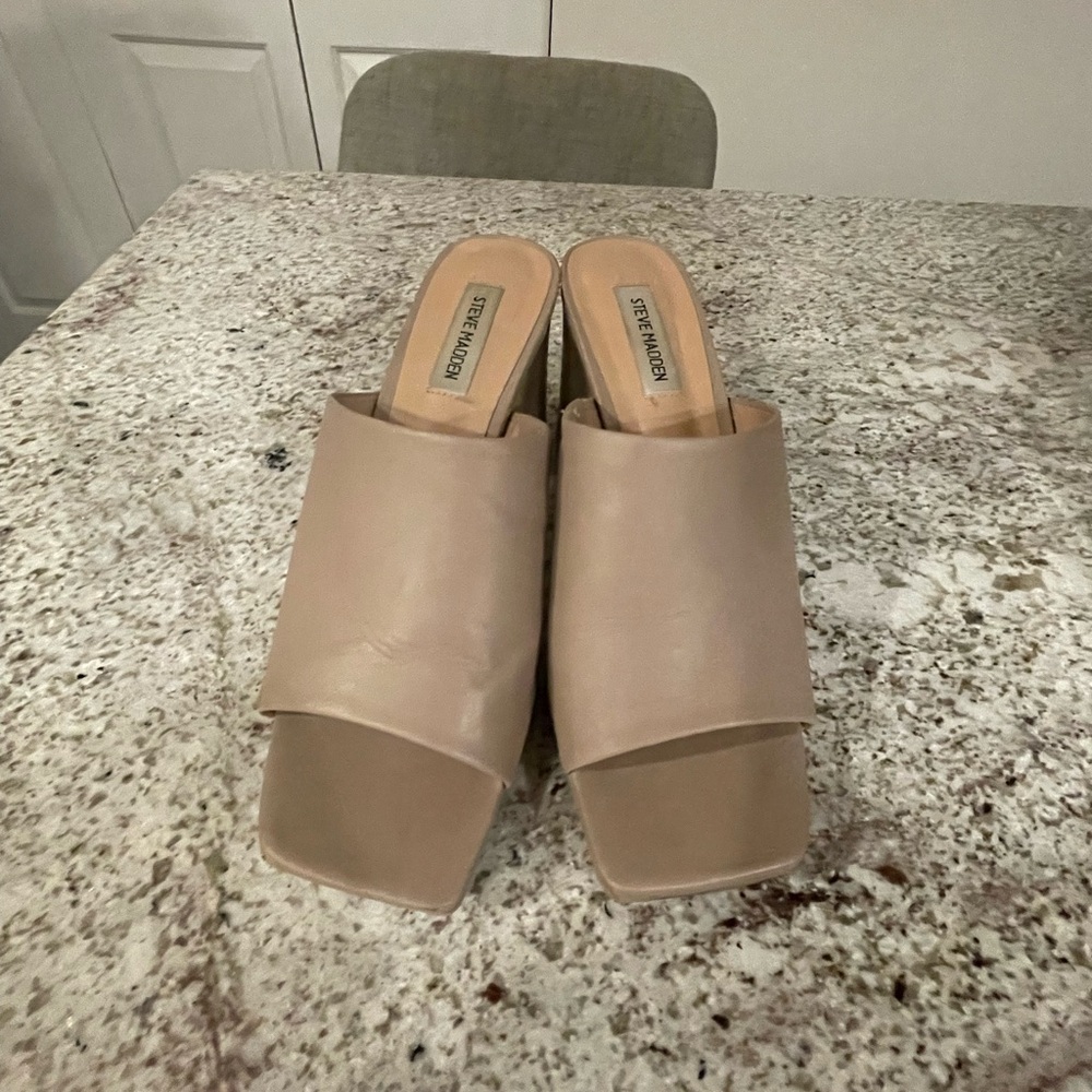 Steve Madden Dedicated Heeled Sandal